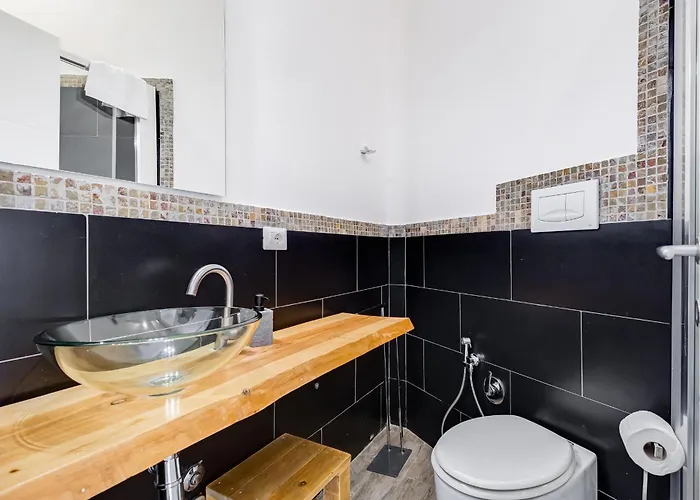 Bmga L House 2bdr Near Vatican דירה